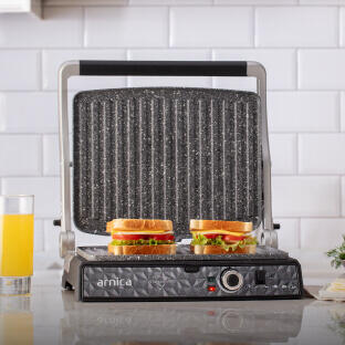 Tost Makinesi